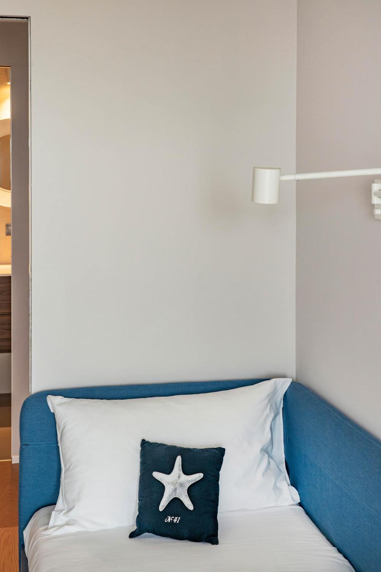 Palazzo Verdi Luxury Accomodation Bari Ngoại thất bức ảnh